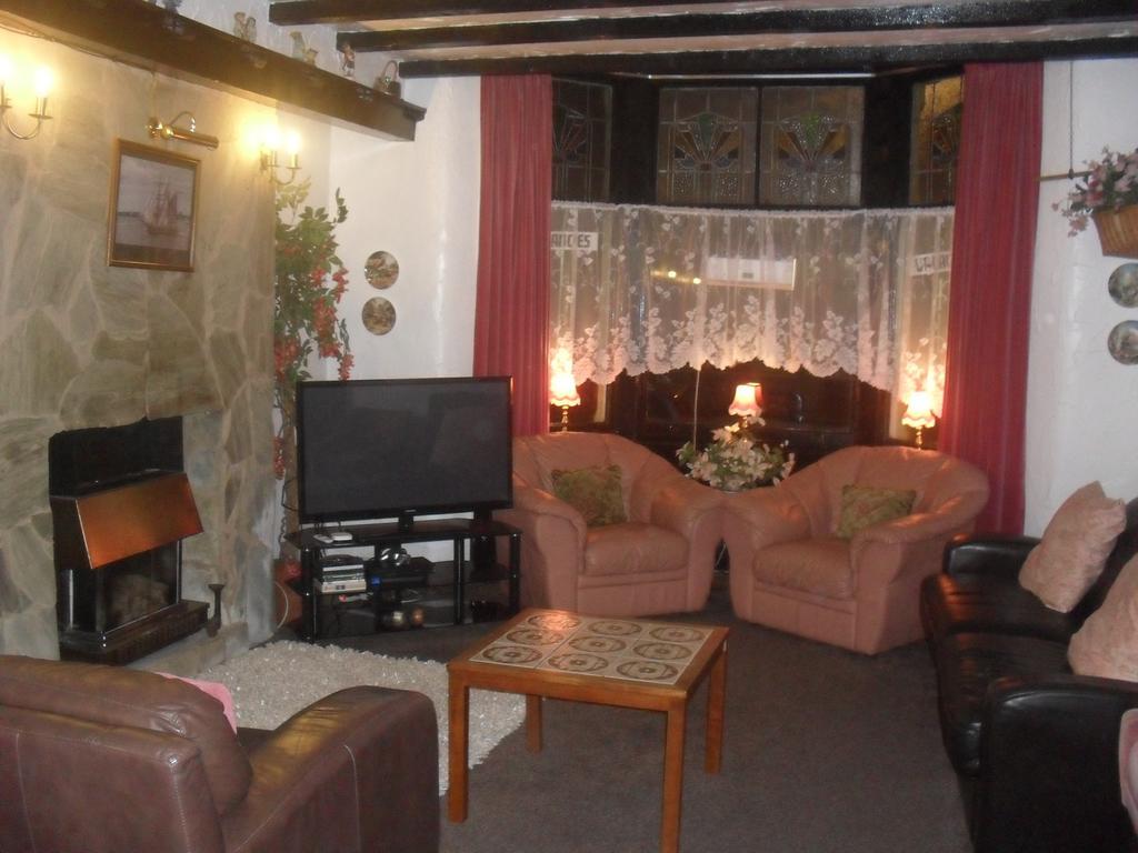 Balmoral Guest House - Blackpool — Photos 1